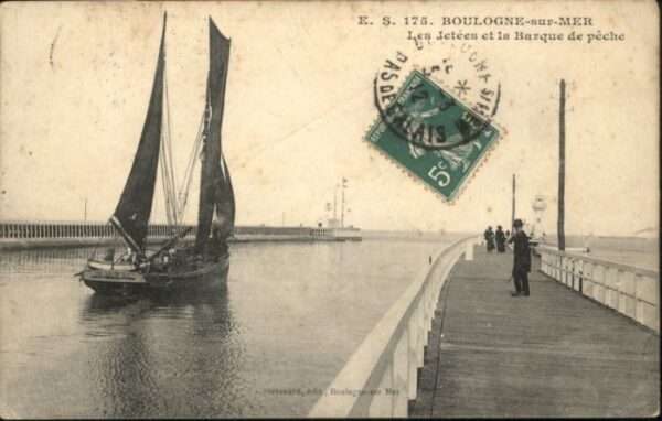Boulogne-sur-Mer Jetees Barque Peche