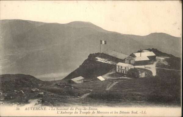 Puy-de-Dome Auvergne Sommet Auberge Tempel Mercure