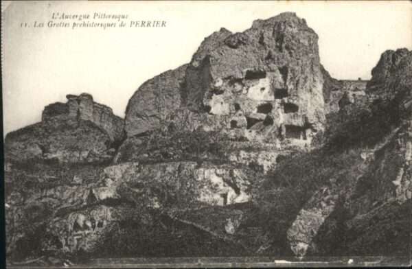 Perrier Puy-de-Dome Perrier Grotte Höhle