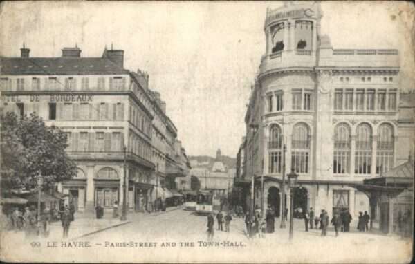 Le Havre Paris Street Town-Hall Strassenbahn Hot