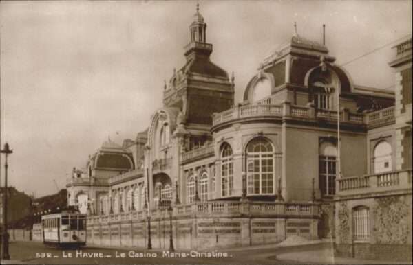 Le Havre Casino Marie-Christine Strassenbahn