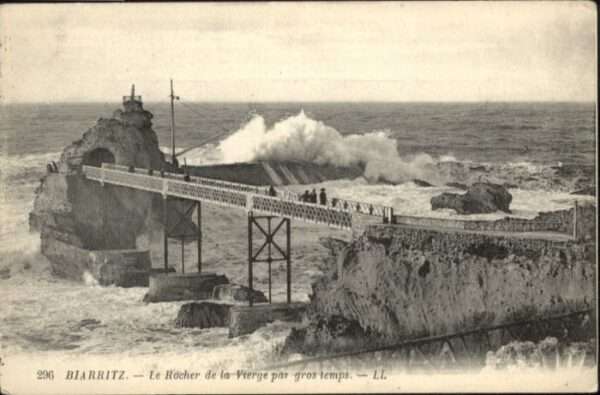 Biarritz Pyrenees Atlantiques Biarritz Rocher Vierge