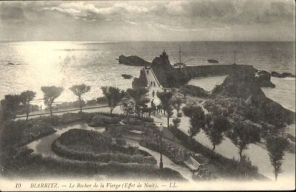 Biarritz Pyrenees Atlantiques Biarritz Rocher Vierge