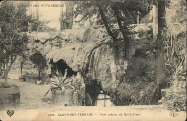 Clermont-Ferrand Pont Naturel Saint-Alyre