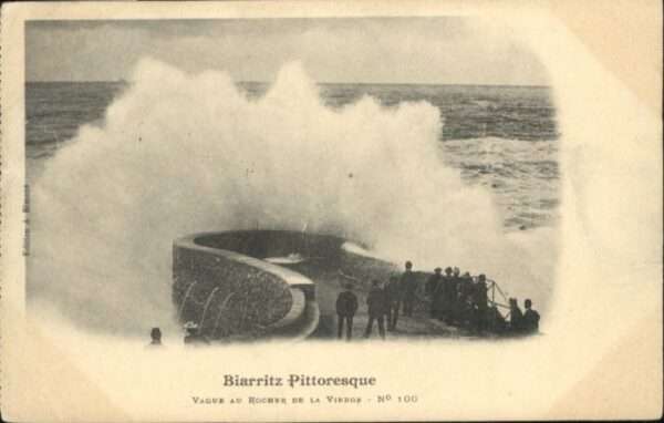 Biarritz Pyrenees Atlantiques Biarritz Vague Rocher Vierge