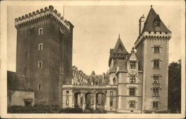 Pau 64 Pau Donjon Chateau