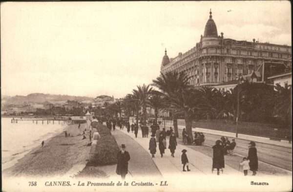 Cannes Alpes-Maritimes Cannes Promenade Croisette