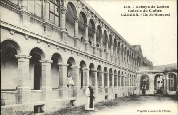 Cannes Alpes-Maritimes Cannes Abbaye Lerins Galerie Cloitre