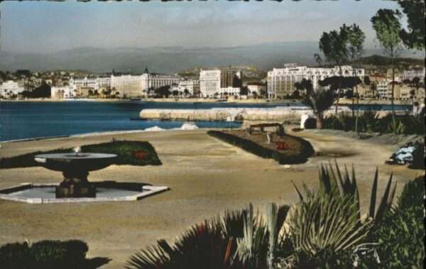 Cannes Alpes-Maritimes Cannes Jardin Palm-Beach Croisette