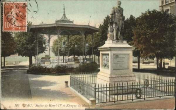 Pau 64 Pau Statue Henri IV Kiosque Musique