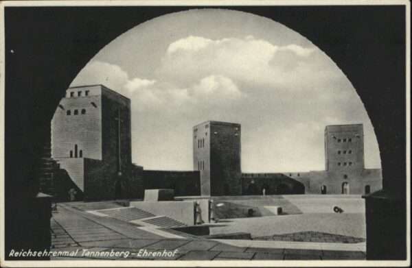 Hohenstein Ostpreussen Reichsehrenmal Tannenberg Ehrenhof