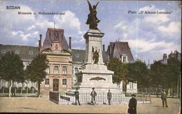 Sedan Ardennes Sedan Museum Ruhmesdenkmal Platz  d_Als
