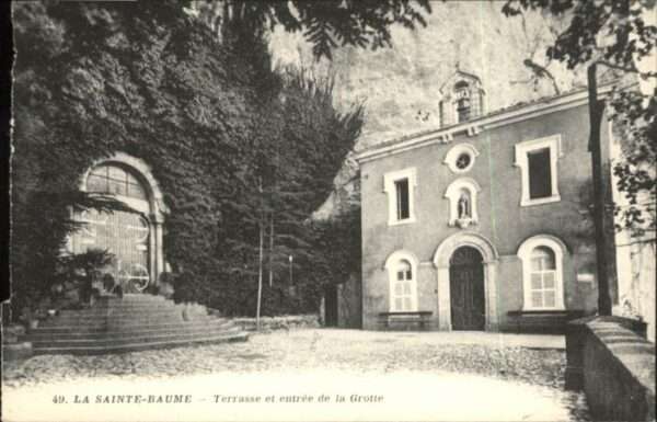 Saint-Maximin-la-Sainte-Baume Terrasse Grotte