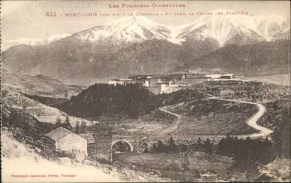 Mont-Louis Montagne Mont-Louis Citadelle Chaine Pyrenees