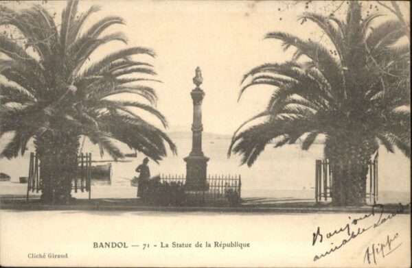 Bandol Statue Republique