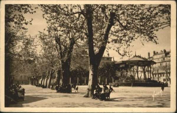 Toulon Var Toulon Place d_Armes