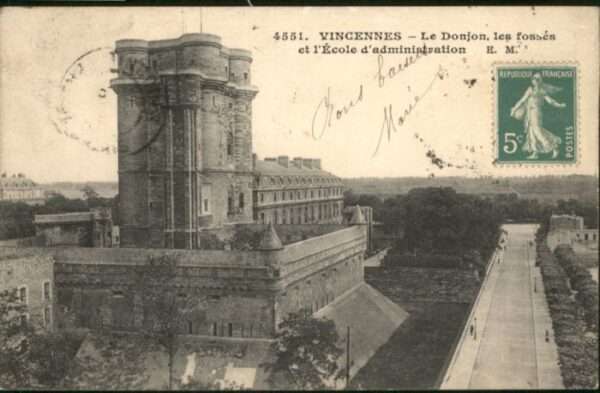 Vincennes Donjon Ecole
