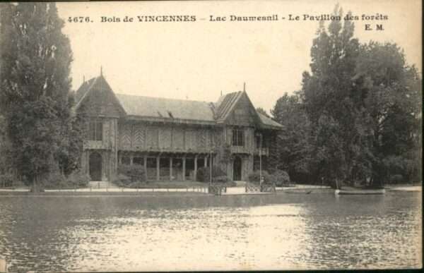 Vincennes Lac Daumesnil Pavillon Forets