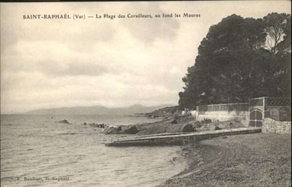 Saint-Raphael Var Plage Corailleurs Maures