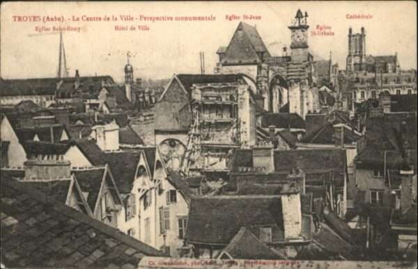 Troyes Eglise Saint-Remy  Hotel de Ville Eglis