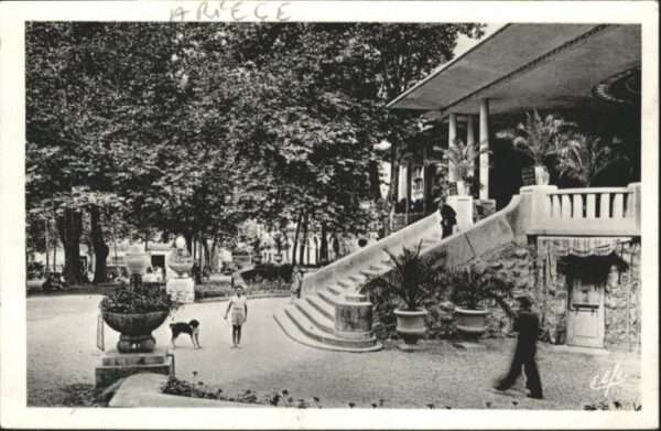 Ax-les-Thermes Terrasse Casino Promenade Couloubret
