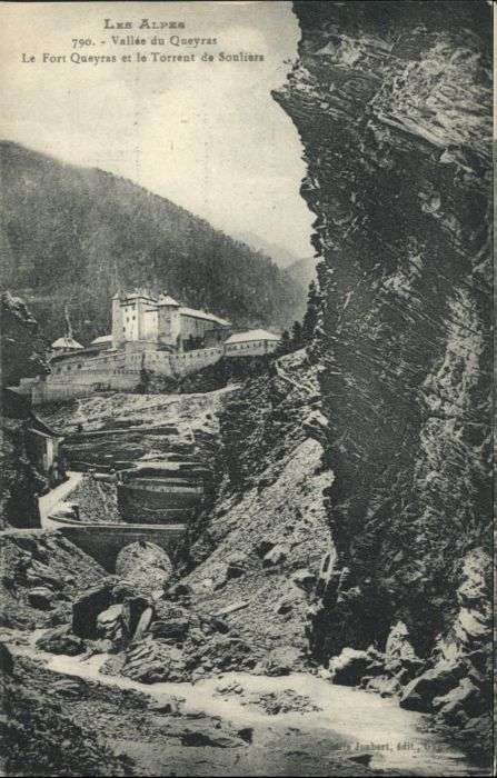 Chateau-Ville-Vieille Vallee Queyras Fort Torrent Souliers