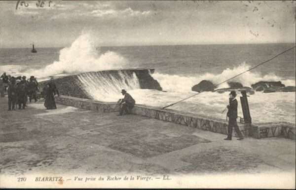 Biarritz Pyrenees Atlantiques Biarritz Rocher Vierge