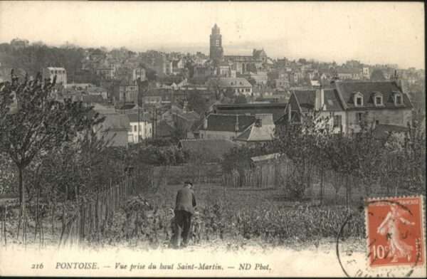 Pontoise  Val-d Oise Vue prise du baut Saint-Martin