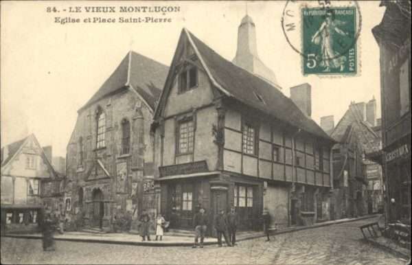 Montlucon Eglise Kirche Place Saint-Pierre