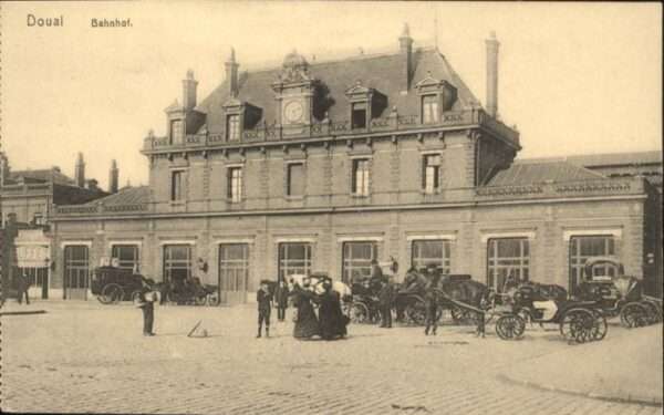 Douai 59 Douai Bahnhof Kutsche Pferd