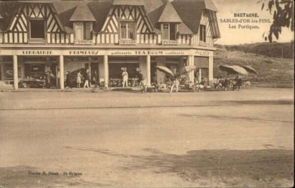 Sables d Or les Pins Portiques