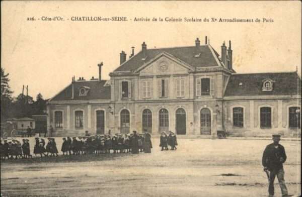Chatillon-sur-Seine Colonie Scolaire