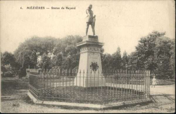 Mezieres-Charleville Mezieres Statue Bayard