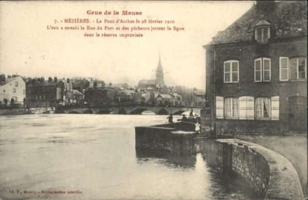 Mezieres-Charleville Mezieres Meuse Pont Arches