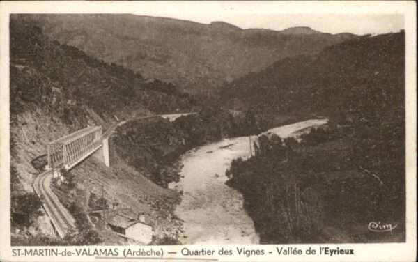 Saint-Martin-de-Valamas Ardeche Quartier Vignes Vallee  Eyrieux