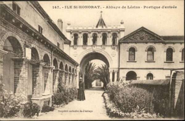 Ile Saint-Honorat Alpes Maritimes Abbaye Lerins
