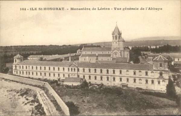 Ile Saint-Honorat Alpes Maritimes Monastere Lerins Abbaye