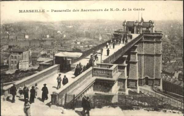 Marseille Bouches-du-Rhone Marseille Passerelle Ascenseurs
