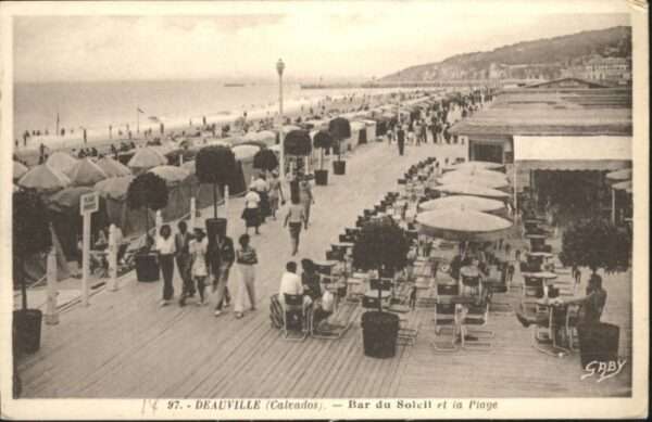 Deauville-sur-Mer Deauville Calvados Bar Soleil Plage