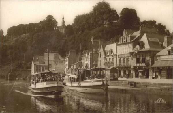 Dinan 22 Dinan Vedettes Promenade Port Schiff