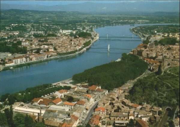 Tournon-sur-Rhone Tain-l_Hermitage Fliegeraufnahme