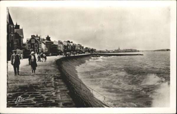 Parame Digue Saint-Malo