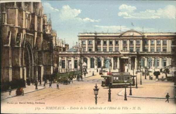 Bordeaux Cathedrale Hotel de Ville Strassenbahn