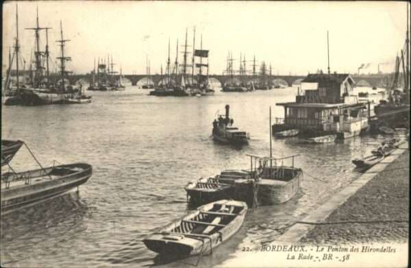 Bordeaux Ponton Hirondelles Rade