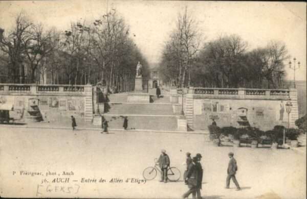 Auch Allee Etigny