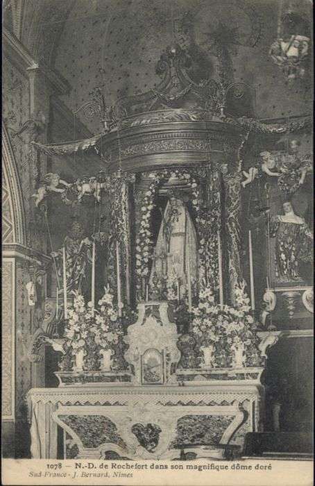Rochefort-du-Gard Altar