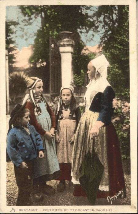 Daoulas Ploigastel Costumes Tracht
