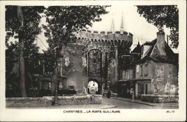 Chartres 28 Chartres Porte Guillaume