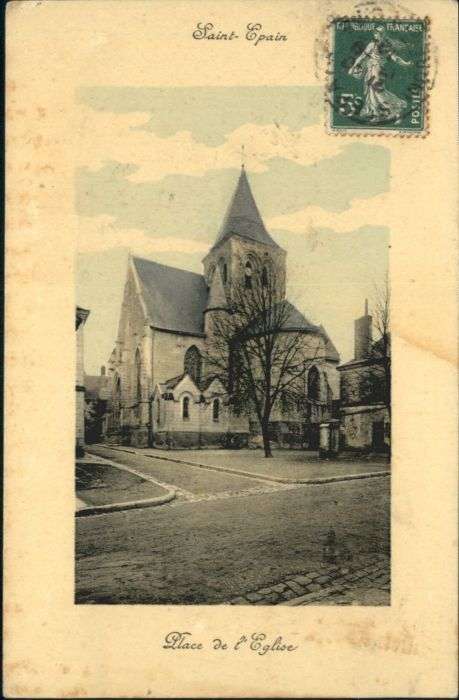 Saint-Epain Place Eglise