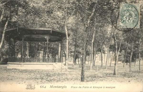 Montargis Loiret Montargis Place Patis Kiosque Musique
